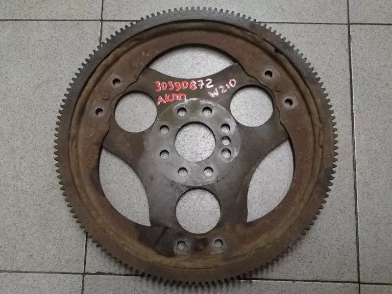 Маховик двигателя BS263333