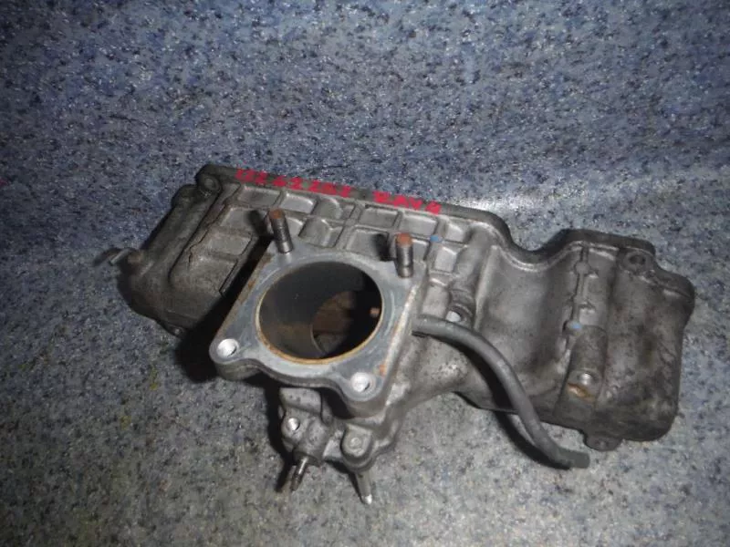 Впускной коллектор ST300377 Впускной коллектор ST300377