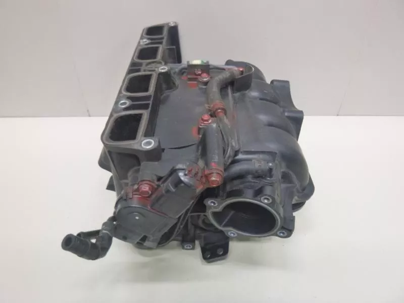 Впускной коллектор ST302684 Впускной коллектор ST302684