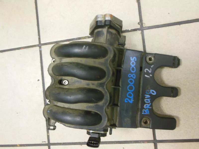 Впускной коллектор ST302884