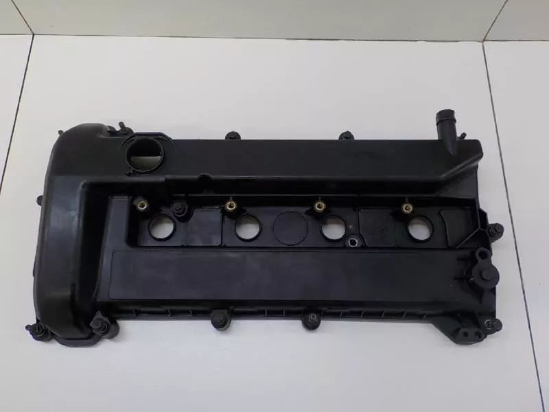 Клапанная крышка ГБЦ BS70588 Клапанная крышка ГБЦ BS70588