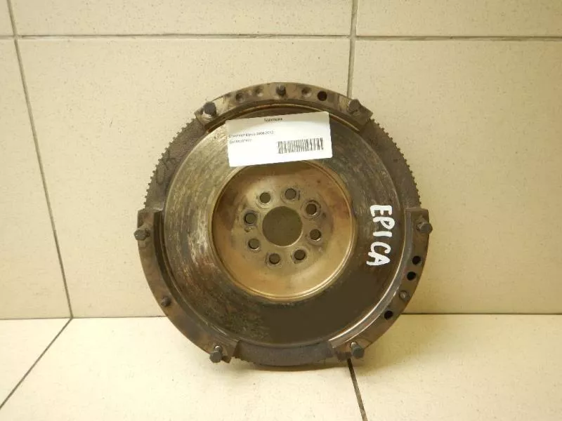 Маховик двигателя BS265963