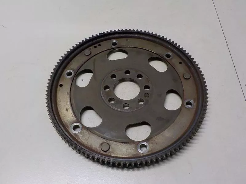 Маховик двигателя BS266508