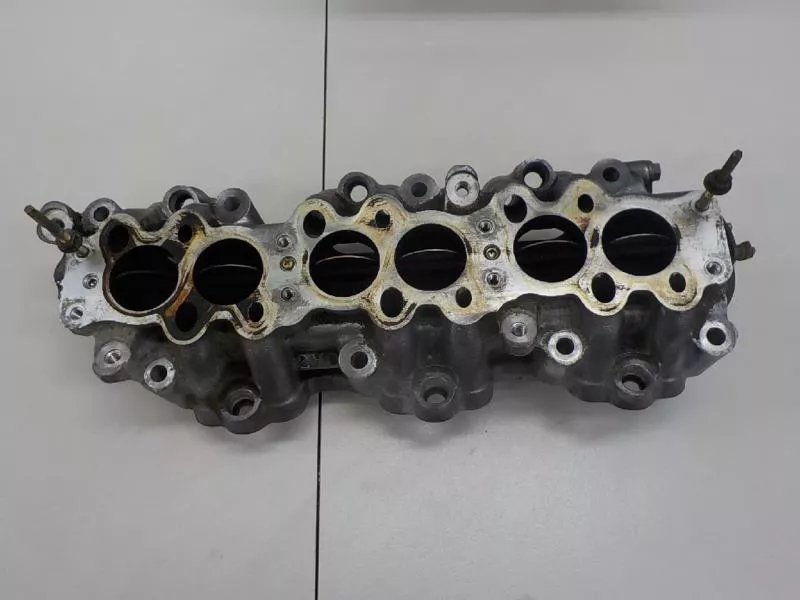 Впускной коллектор ST300224 Впускной коллектор ST300224