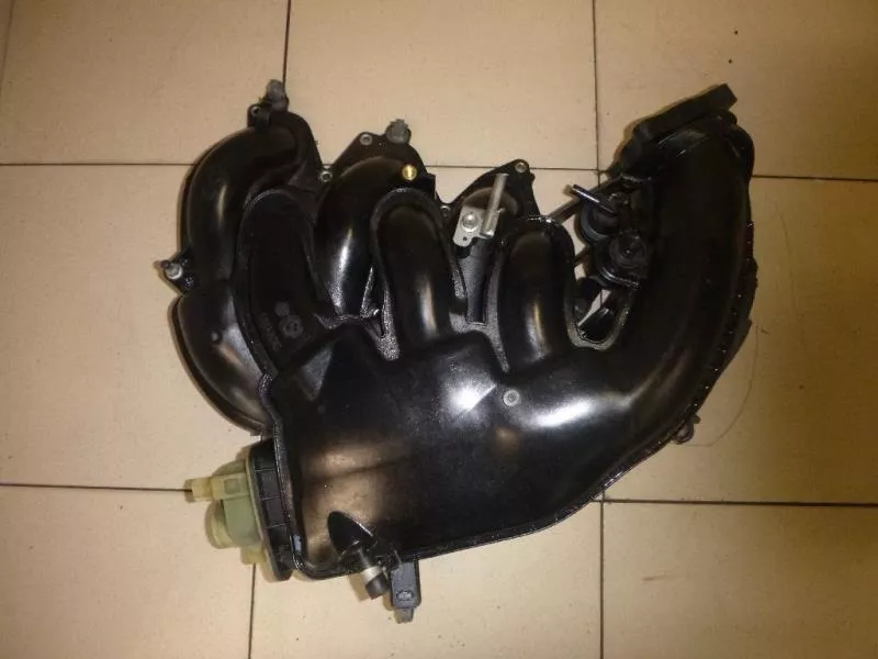 Впускной коллектор ST300694