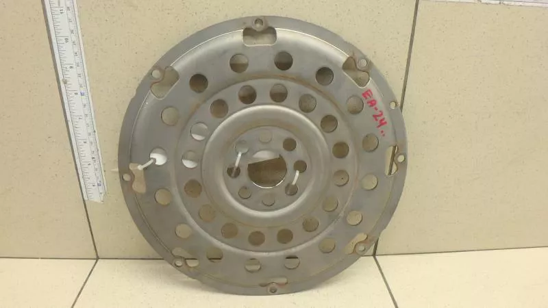 Маховик двигателя BS266261