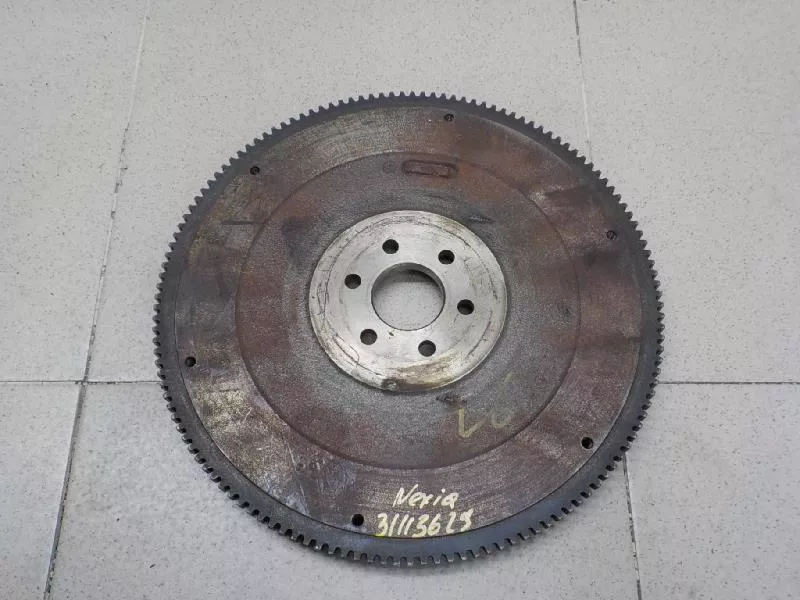 Маховик двигателя BS265353