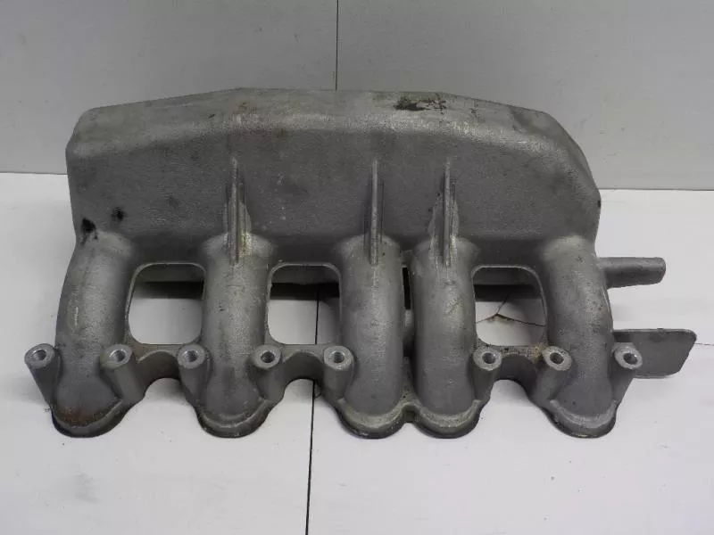 Впускной коллектор ST298945 Впускной коллектор ST298945