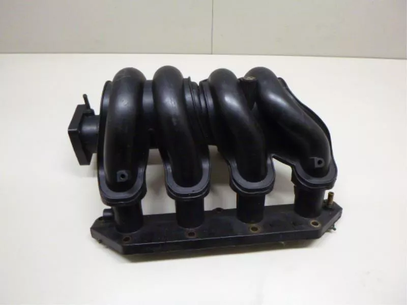 Впускной коллектор ST302691 Впускной коллектор ST302691