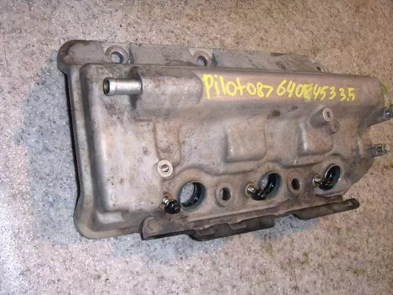 Клапанная крышка ГБЦ BS69883 Клапанная крышка ГБЦ BS69883