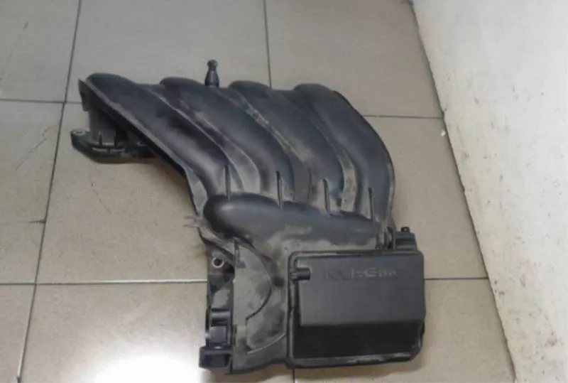 Впускной коллектор ST301114 Впускной коллектор ST301114