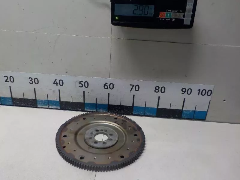 Маховик двигателя BS267790