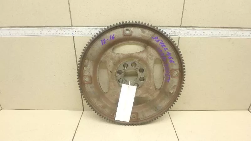 Маховик двигателя BS263353