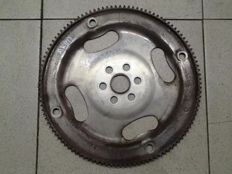 Маховик двигателя BS263580