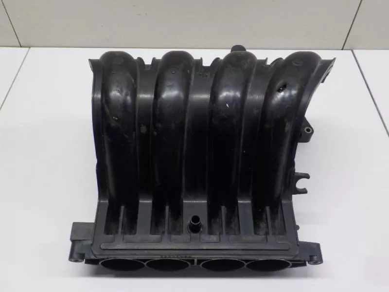 Впускной коллектор ST299705 Впускной коллектор ST299705