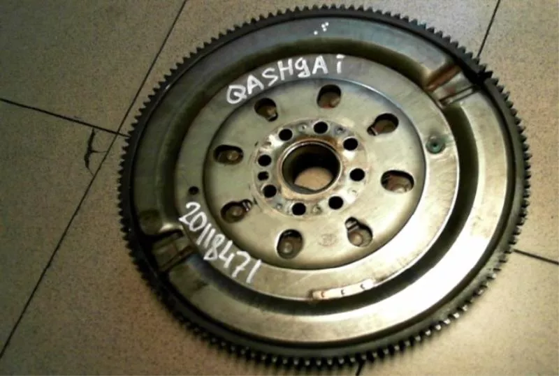 Маховик двигателя BS267457