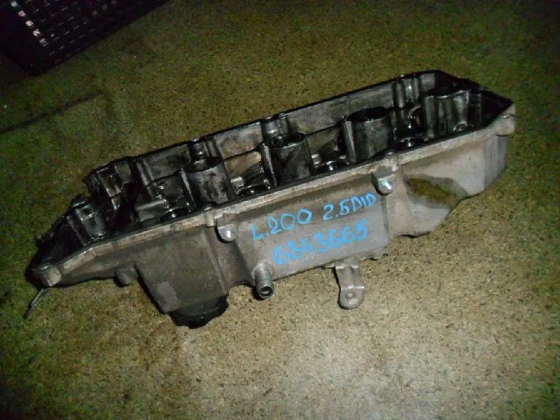 Клапанная крышка ГБЦ BS69722