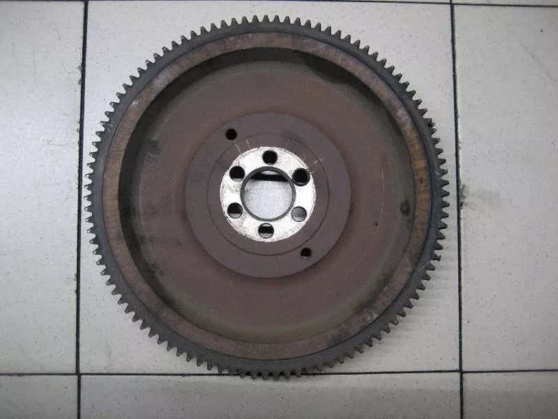 Маховик двигателя BS263653