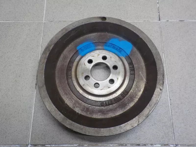 Маховик двигателя BS264130