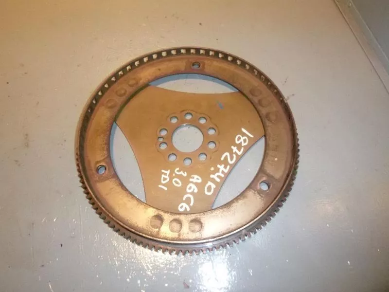 Маховик двигателя BS263642