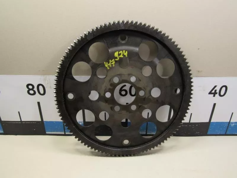 Маховик двигателя BS266544