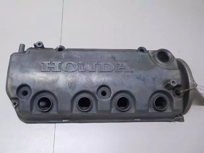 Клапанная крышка ГБЦ BS68205