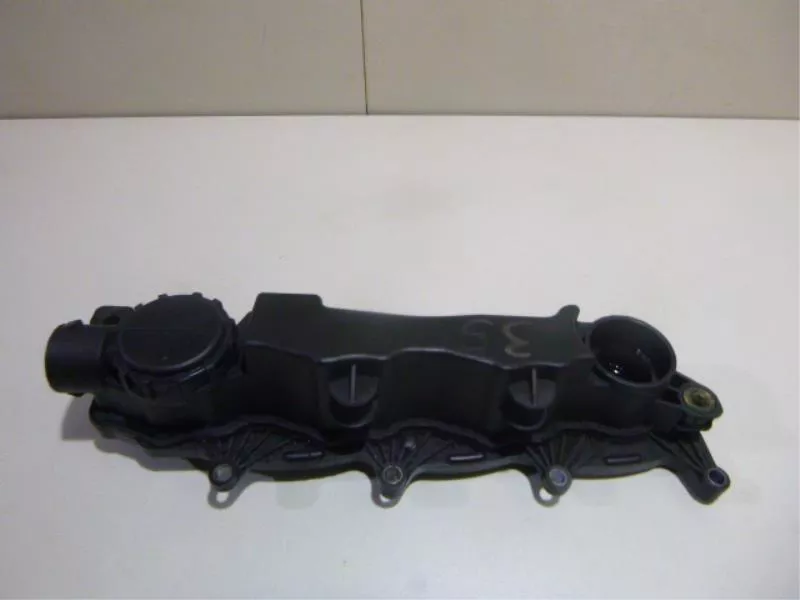 Клапанная крышка ГБЦ BS69758 Клапанная крышка ГБЦ BS69758