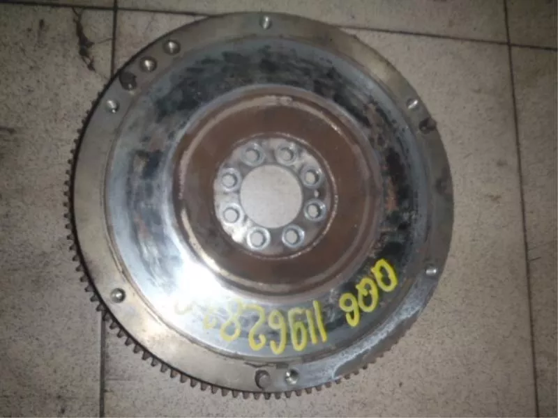 Маховик двигателя BS263854