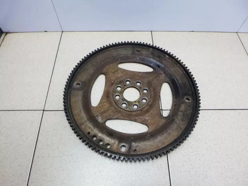 Маховик двигателя BS263344