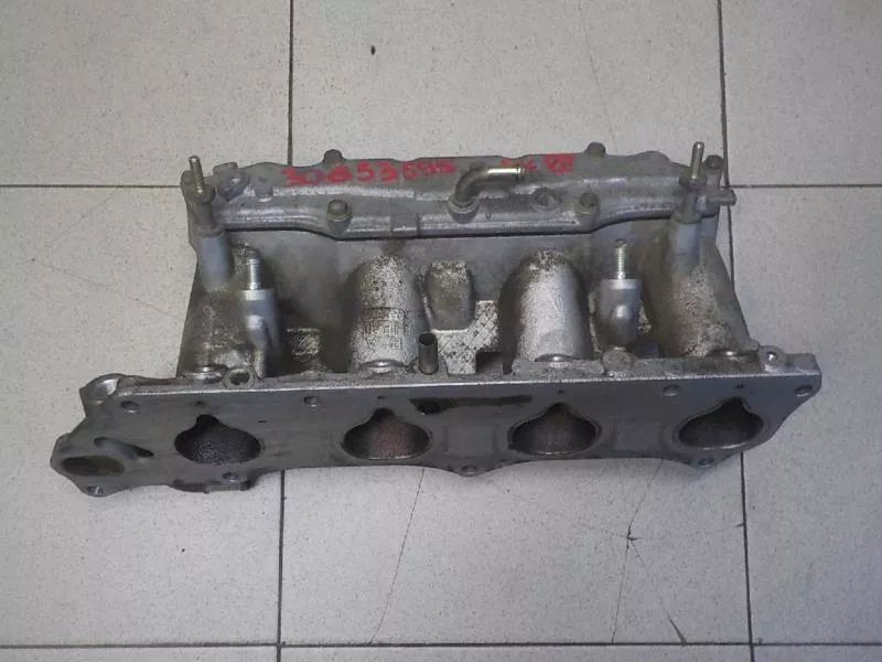 Впускной коллектор ST298562