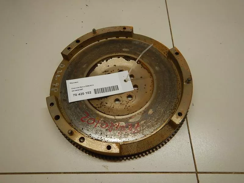 Маховик двигателя BS265967