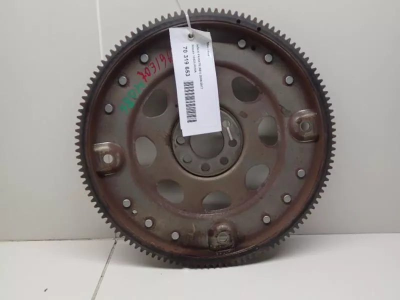 Маховик двигателя BS266214