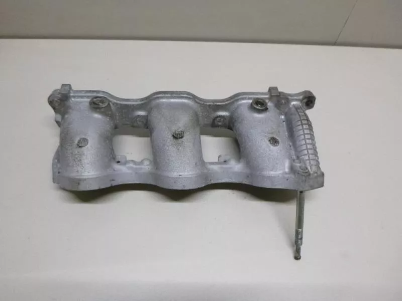 Впускной коллектор ST298082 Впускной коллектор ST298082