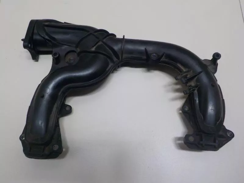 Впускной коллектор ST301771 Впускной коллектор ST301771