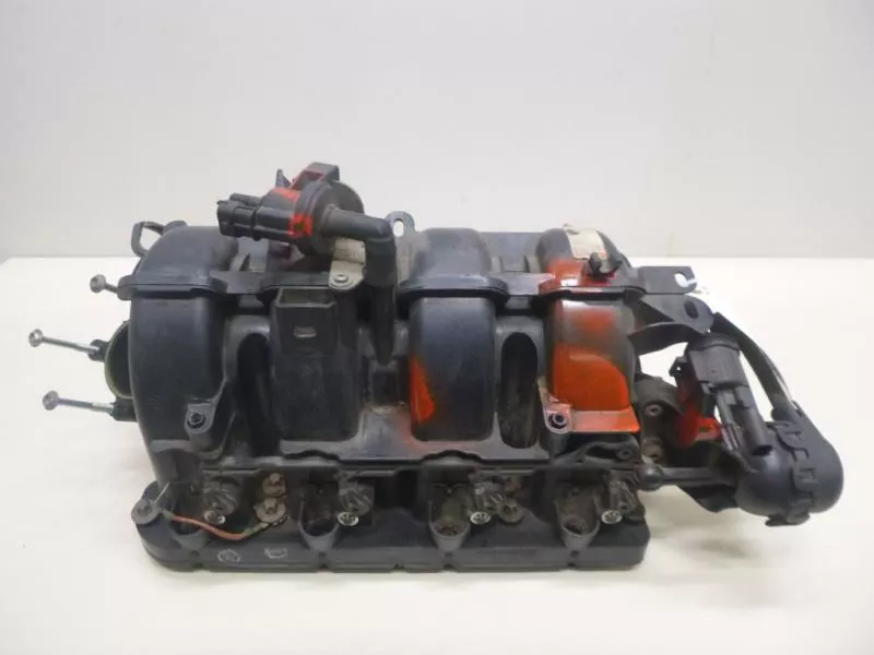 Впускной коллектор ST302579