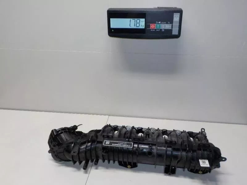 Впускной коллектор ST302869 Впускной коллектор ST302869