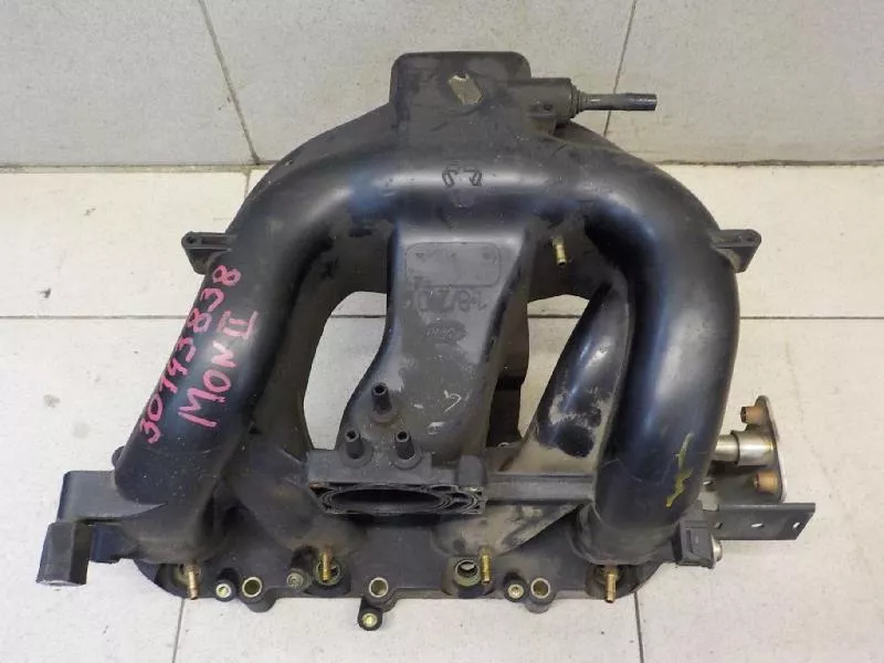 Впускной коллектор ST299107 Впускной коллектор ST299107