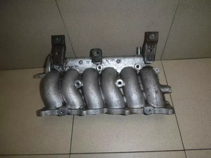 Впускной коллектор ST300347