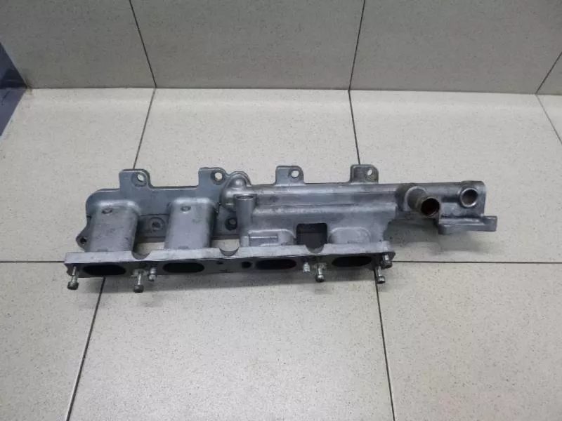 Впускной коллектор ST301202 Впускной коллектор ST301202