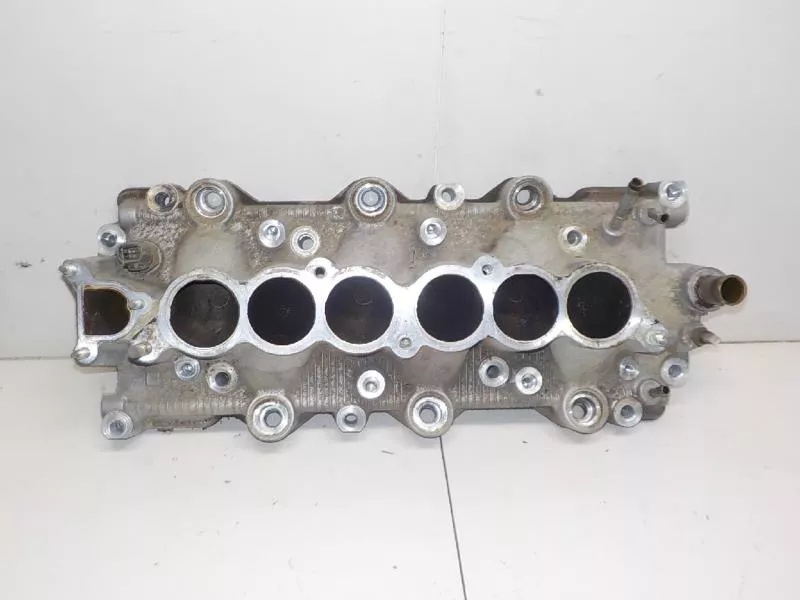 Впускной коллектор ST302305 Впускной коллектор ST302305