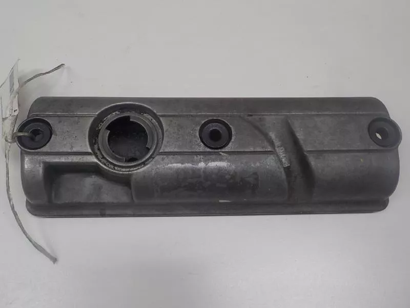 Клапанная крышка ГБЦ BS67994 Клапанная крышка ГБЦ BS67994