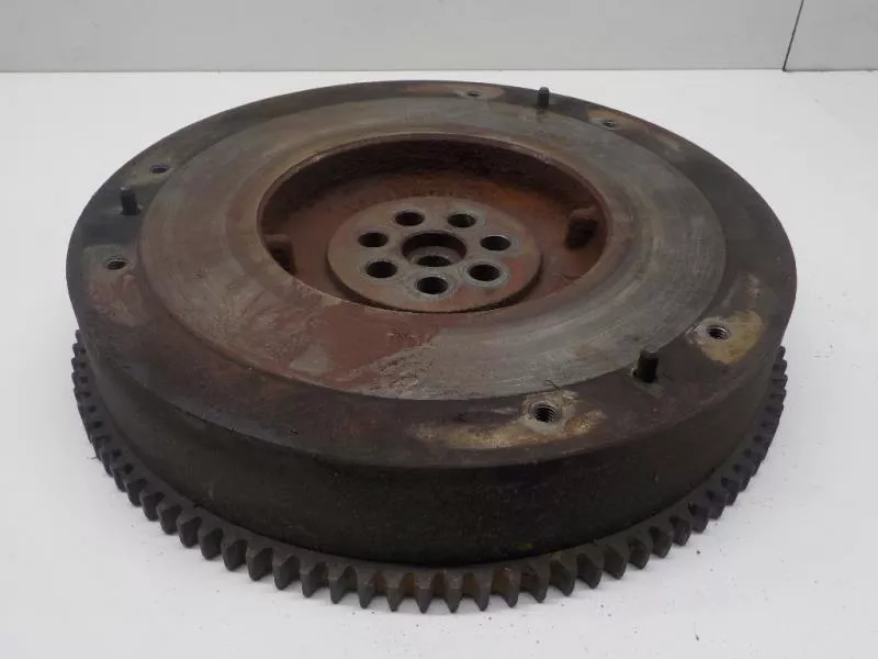 Маховик двигателя BS266077