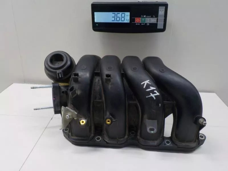 Впускной коллектор ST303067 Впускной коллектор ST303067