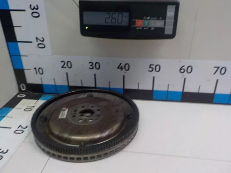 Маховик двигателя BS266595