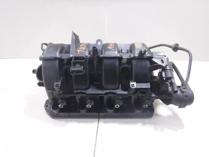 Впускной коллектор ST302578