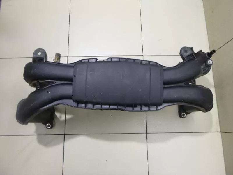 Впускной коллектор ST301647