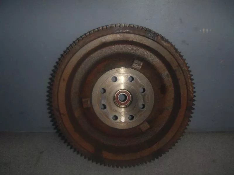 Маховик двигателя BS266244