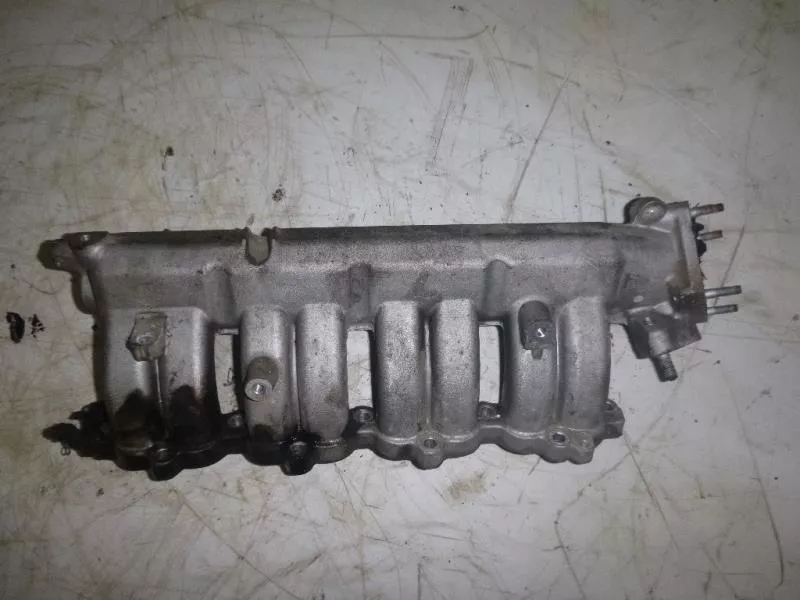 Впускной коллектор ST299588