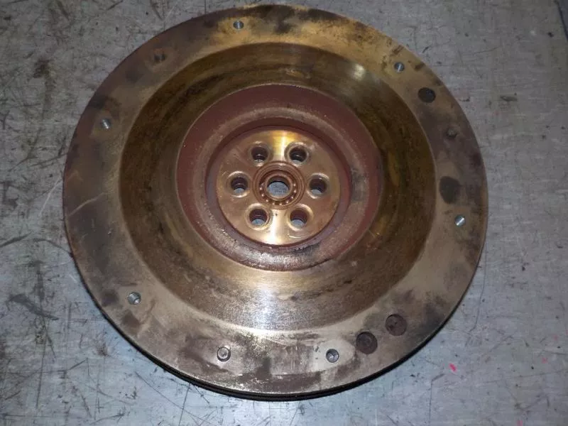 Маховик двигателя BS265877