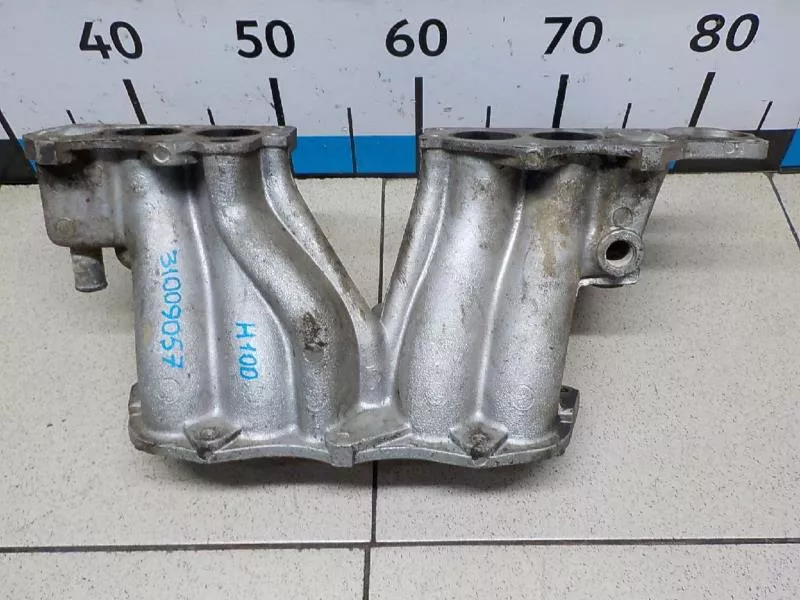 Впускной коллектор ST301728 Впускной коллектор ST301728